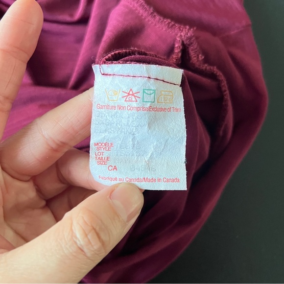 Suzy Shier Y2K Burgundy Cowl Neck Sleeveless Top Built In Necklace - Picture 6 of 8